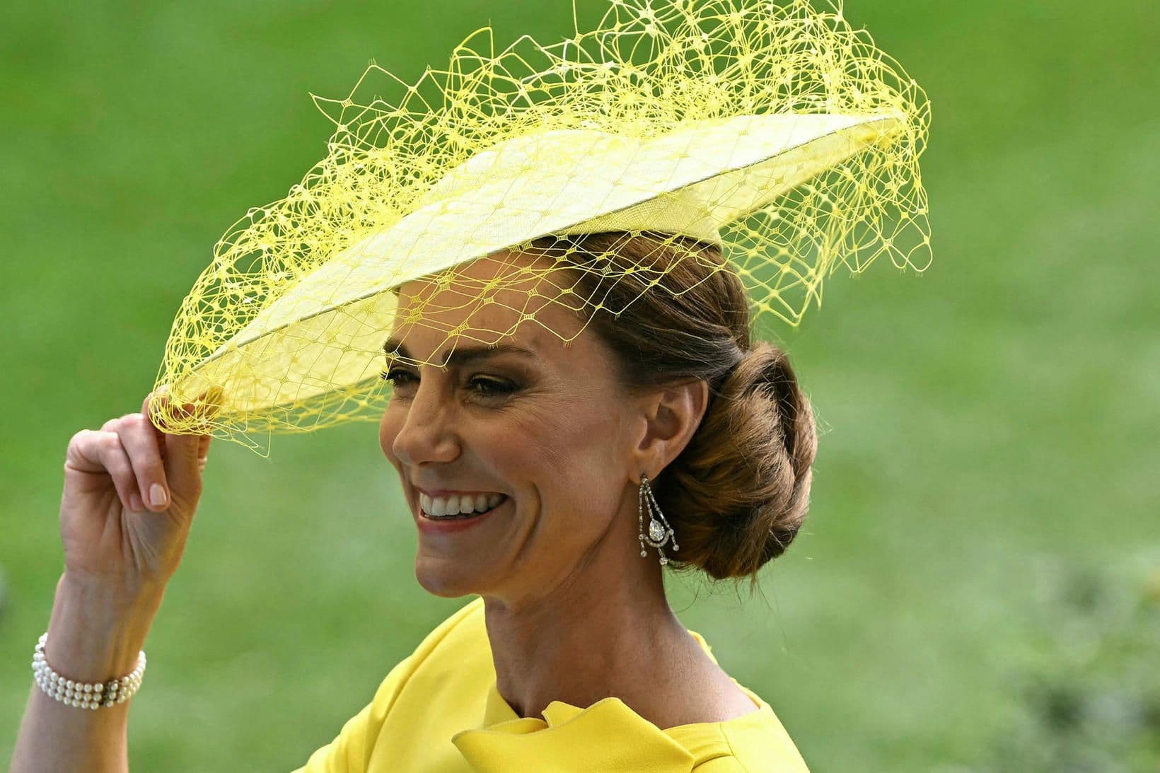 Katrín prinsessa í gulum kjól