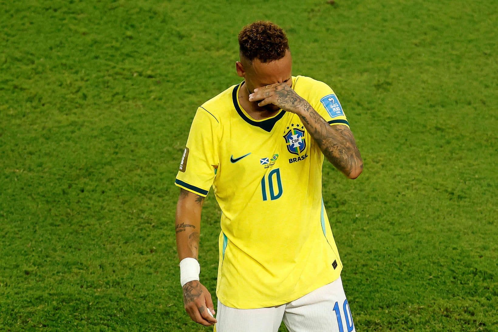 Neymar spilar aftur með Brasilíu