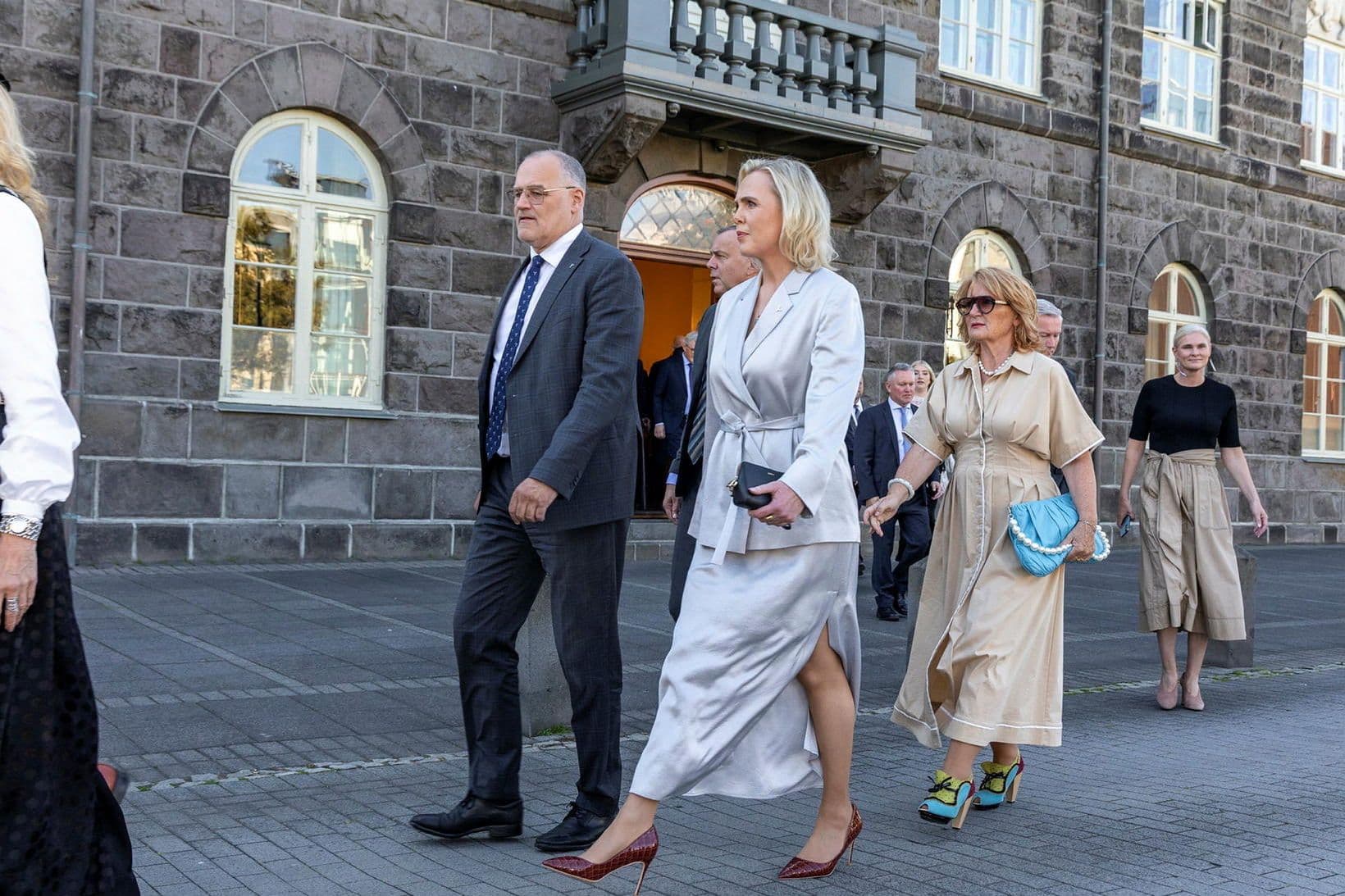 Guðrún Hafsteins klæðist fallegri dragt