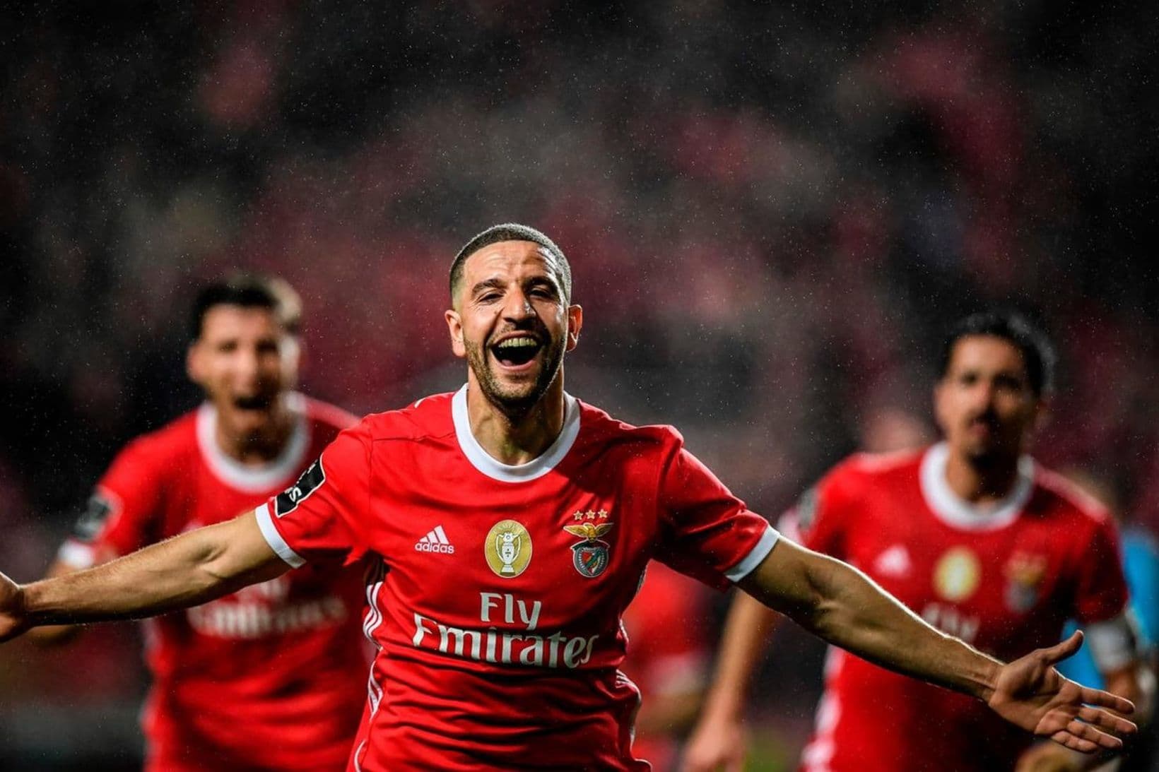 Adel Taarabt hættir í fótbolta