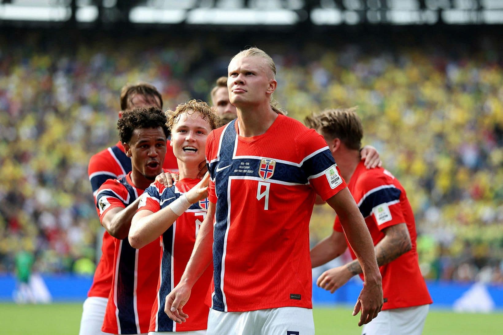 Erling Haaland skorar fyrir Noreg