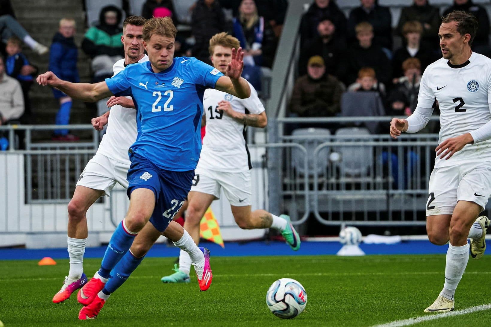 Ísland keppir við Búlgaríu í fótbolta