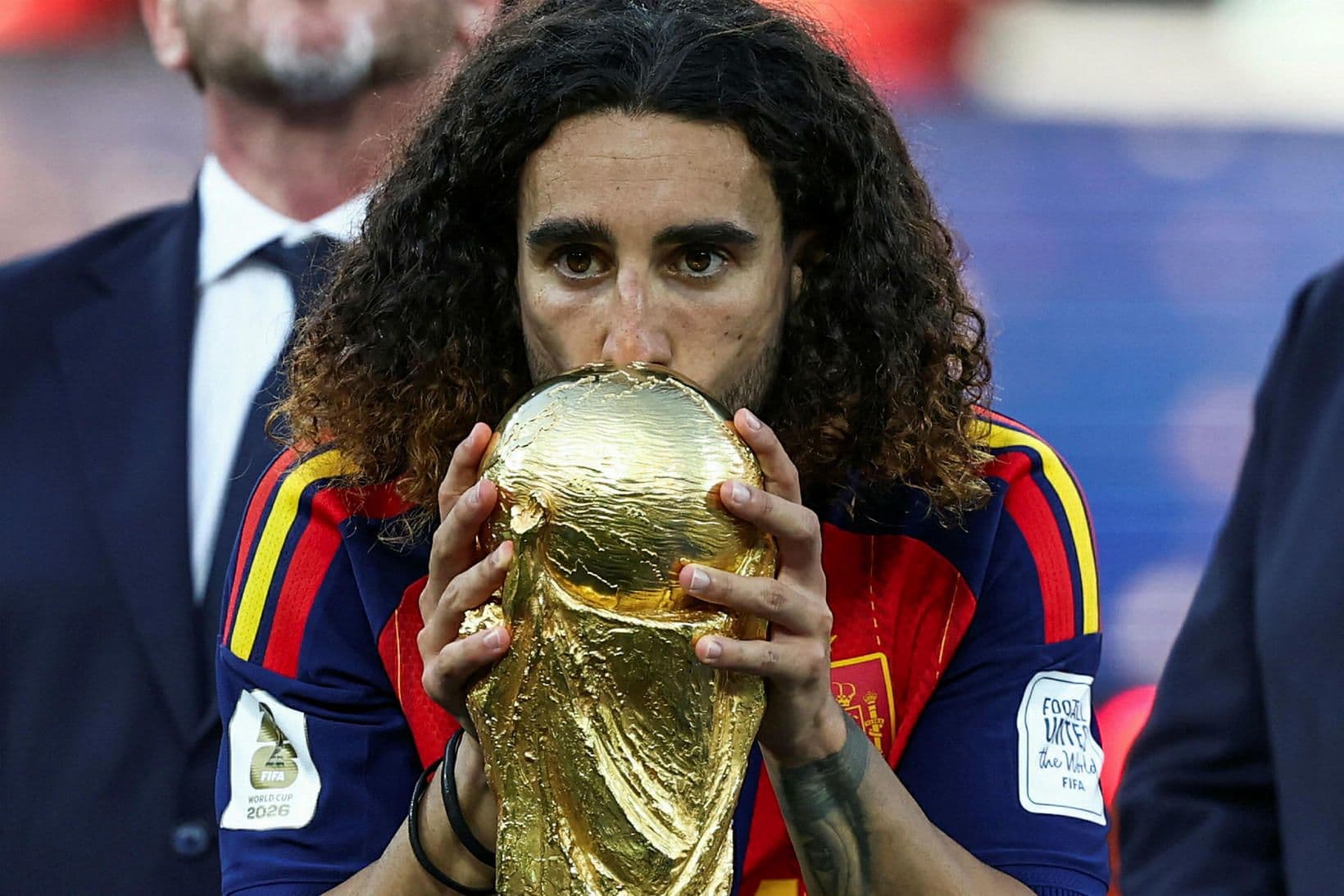 Marc Cucurella fær sér húðflúr