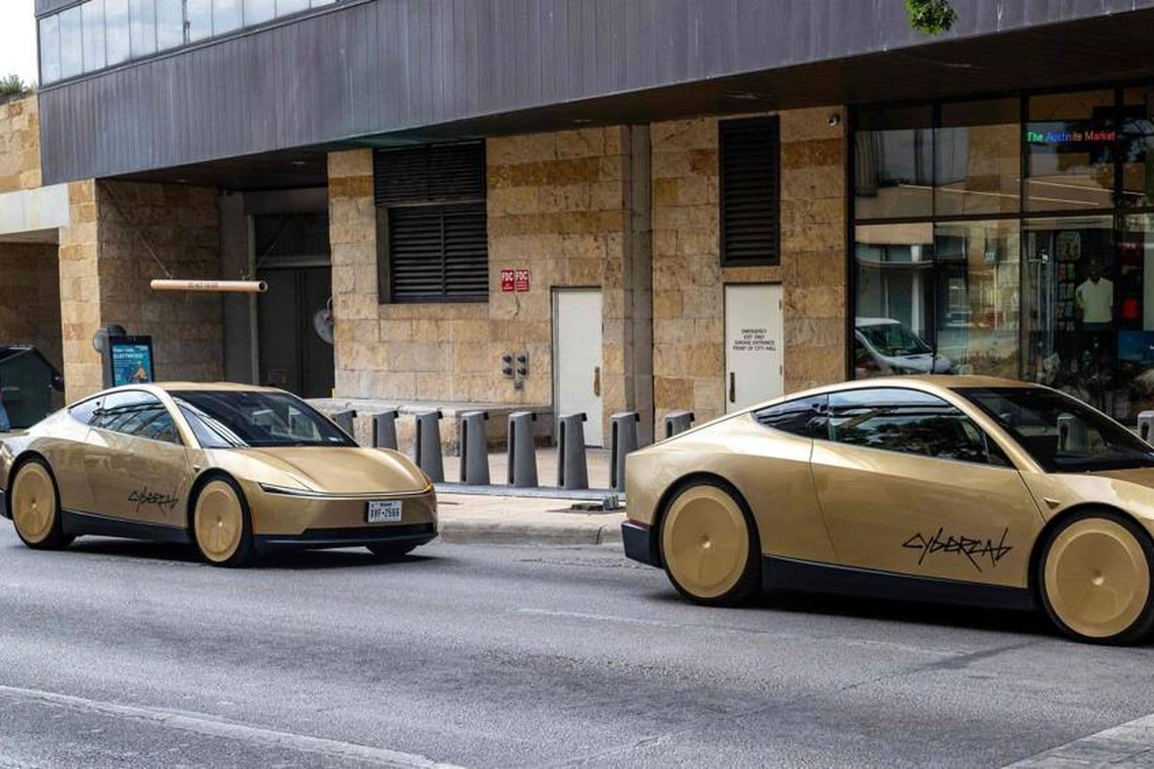 Nýr sjálfkeyrandi bíll frá Tesla