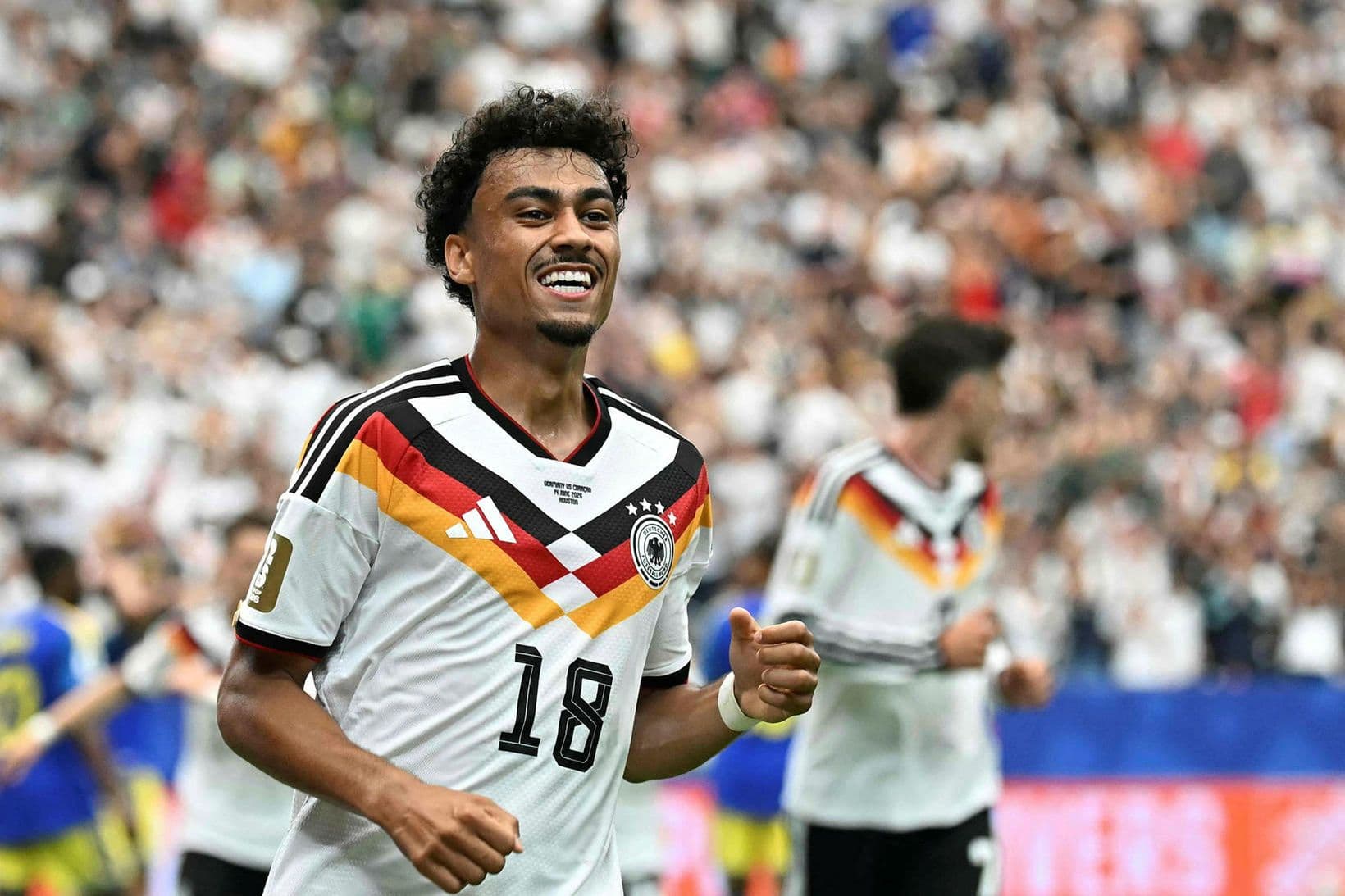 Nathaniel Brown gengur til liðs við Bayern München