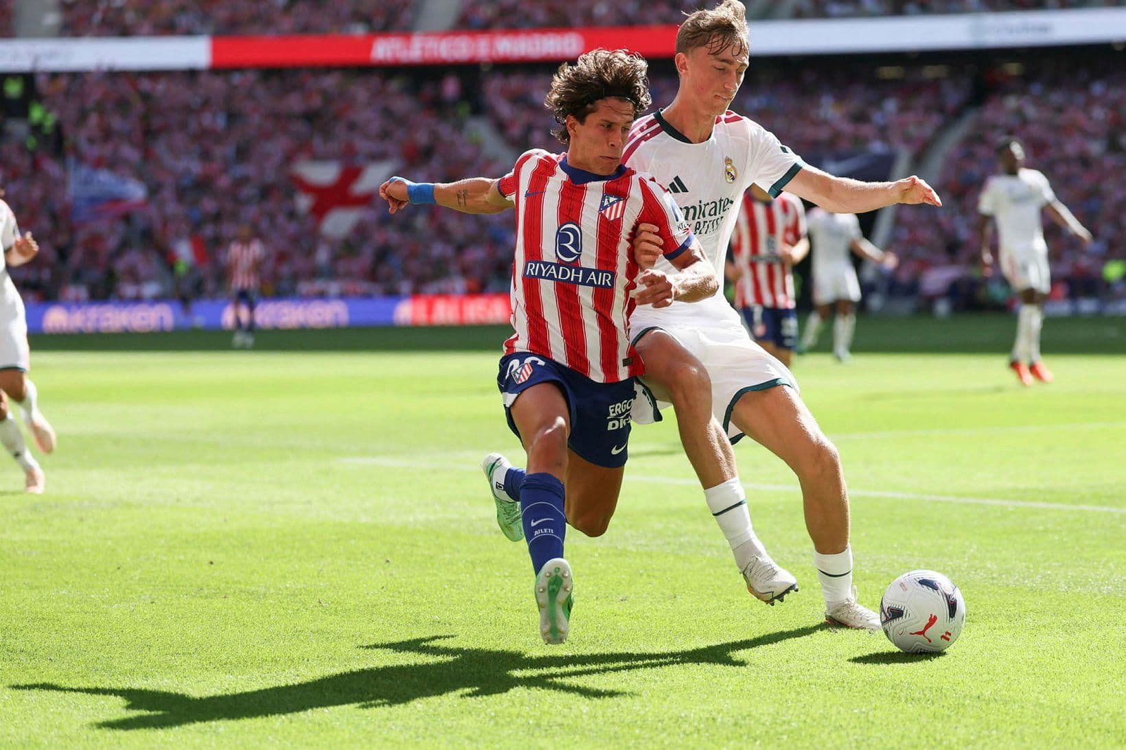 Atlético vinnur í Madrídarslagnum