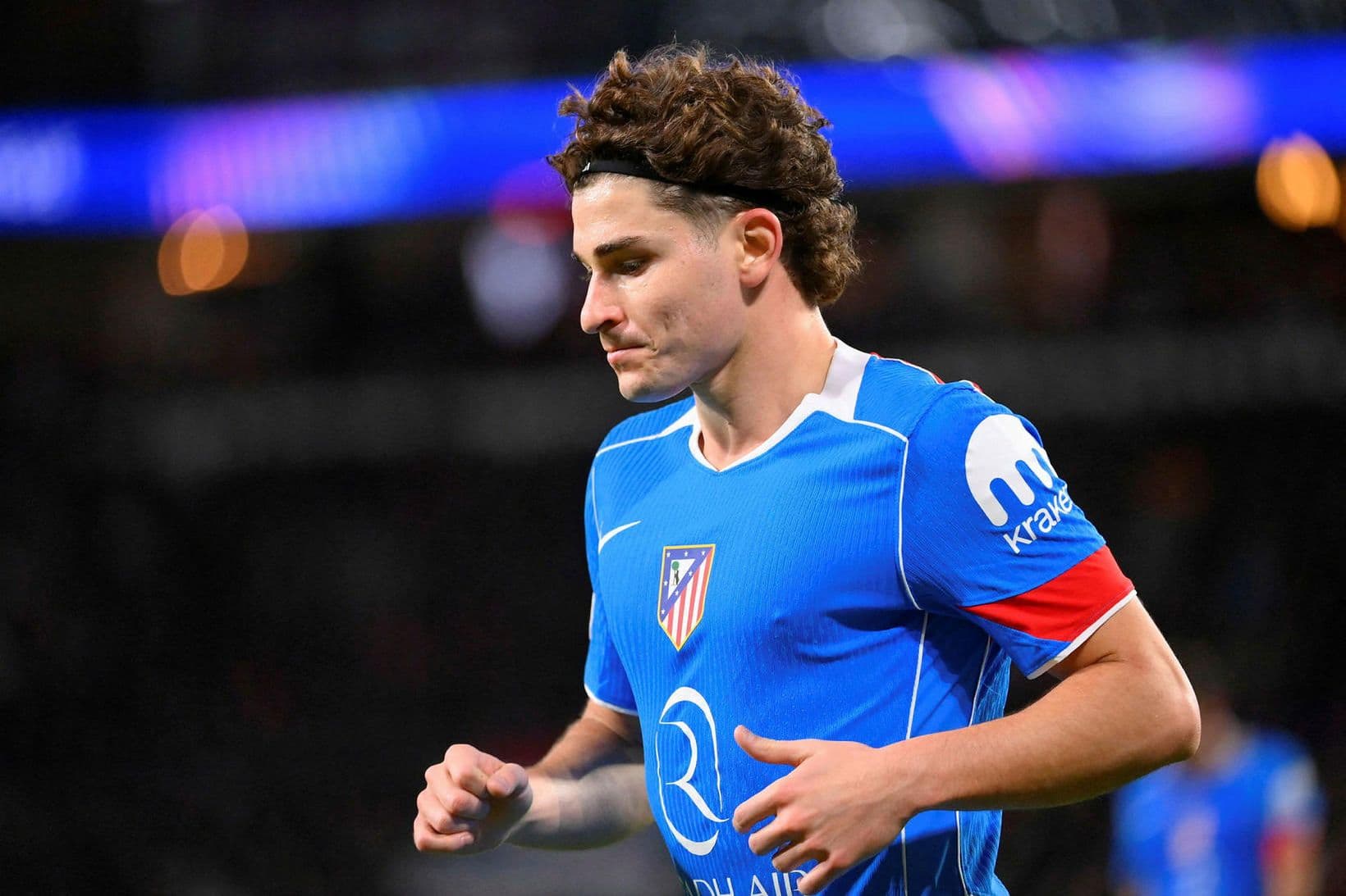 Julián Alvarez verður áfram hjá Atlético Madrid