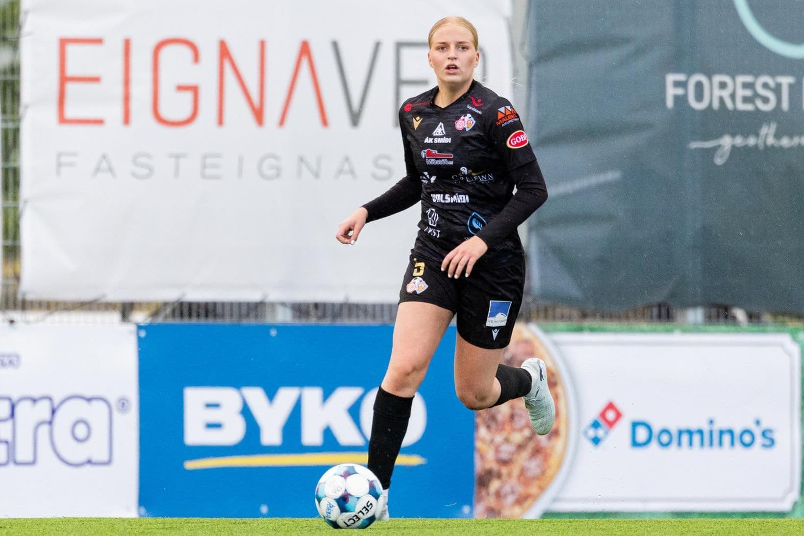 Karen Hulda fær fyrsta samninginn sinn