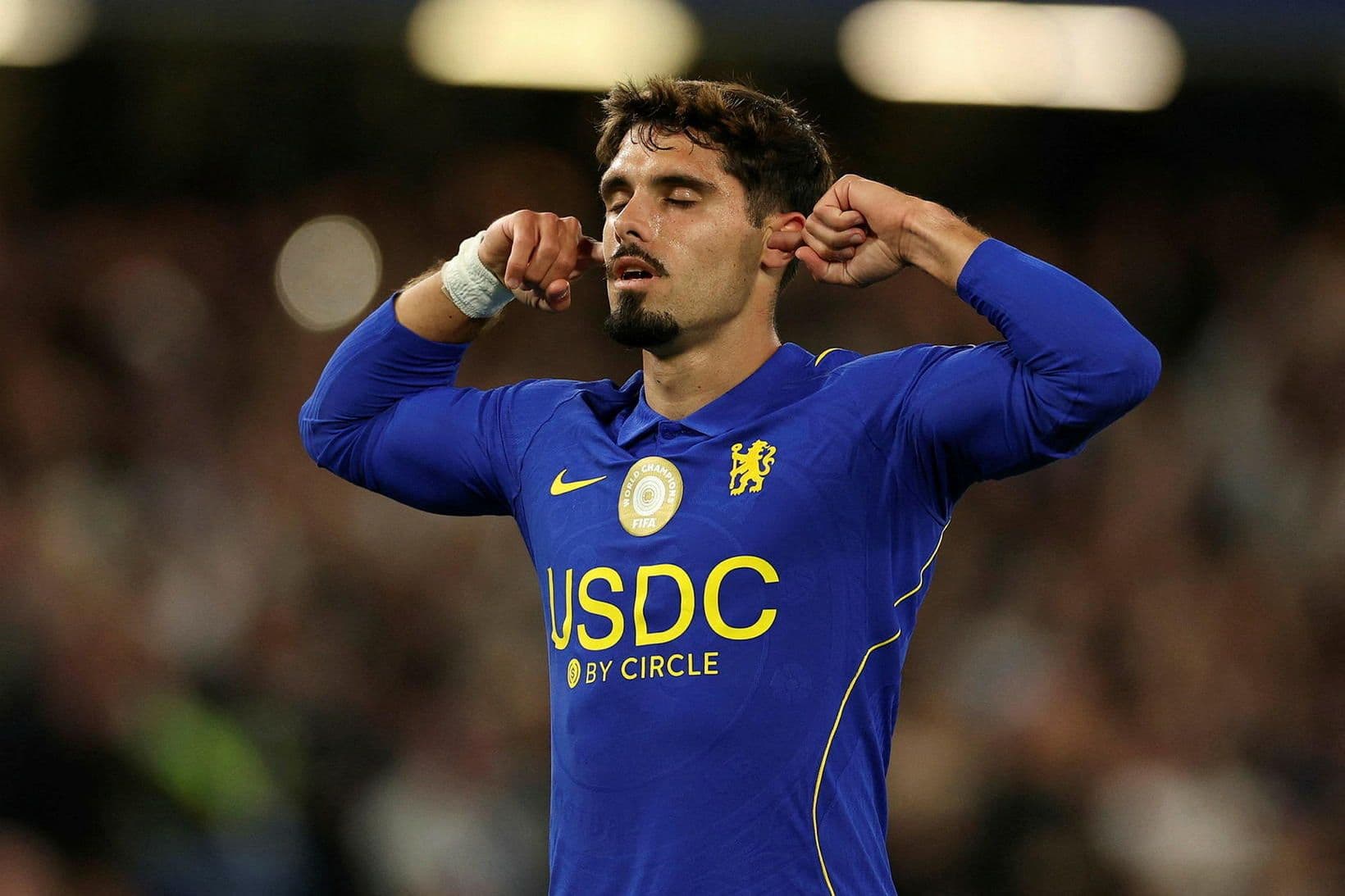 Pedro Neto framlengir við Chelsea