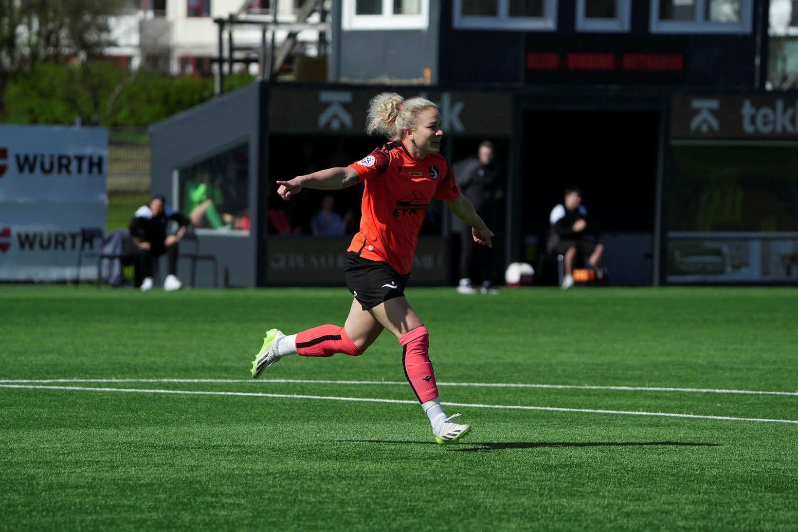 Marija hættir í fótbolta