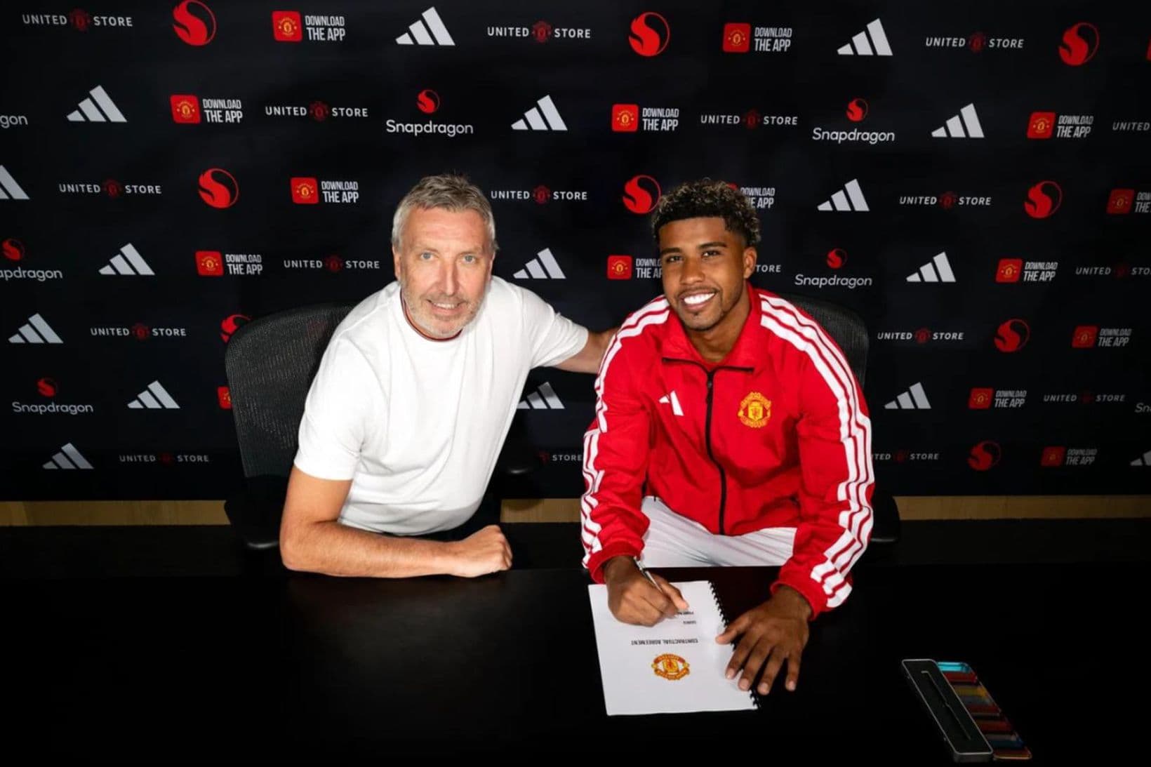 Andrey Santos gengur til liðs við Manchester United