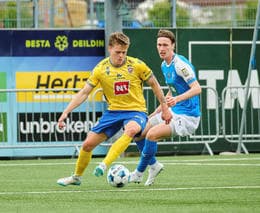 Oliver meiddist í fótboltaleik