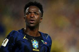 Vinicius Junior skrifar undir nýjan samning