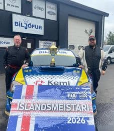 Rallýkeppni og fjölskyldutengsl