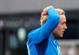 Viktor spilar í U21 landsliðinu