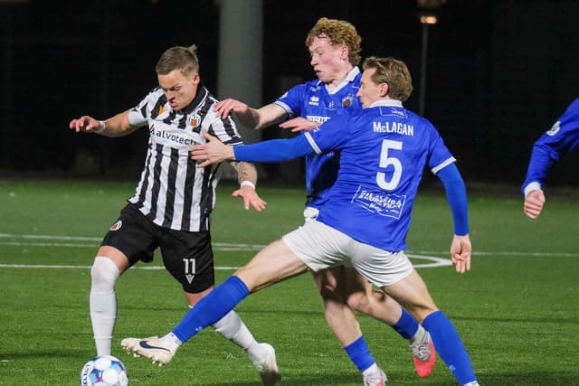 Spennandi fótboltaleikur milli Fram og KR