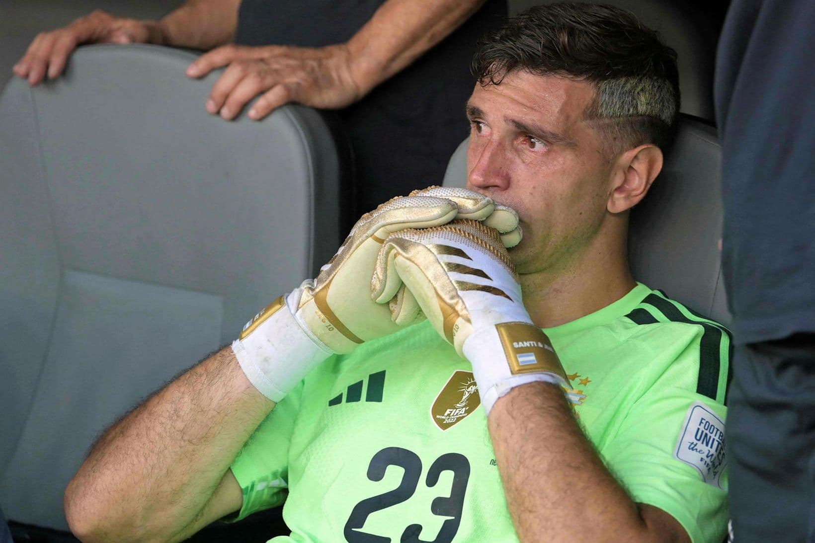 Emiliano Martínez íhugar framtíð sína
