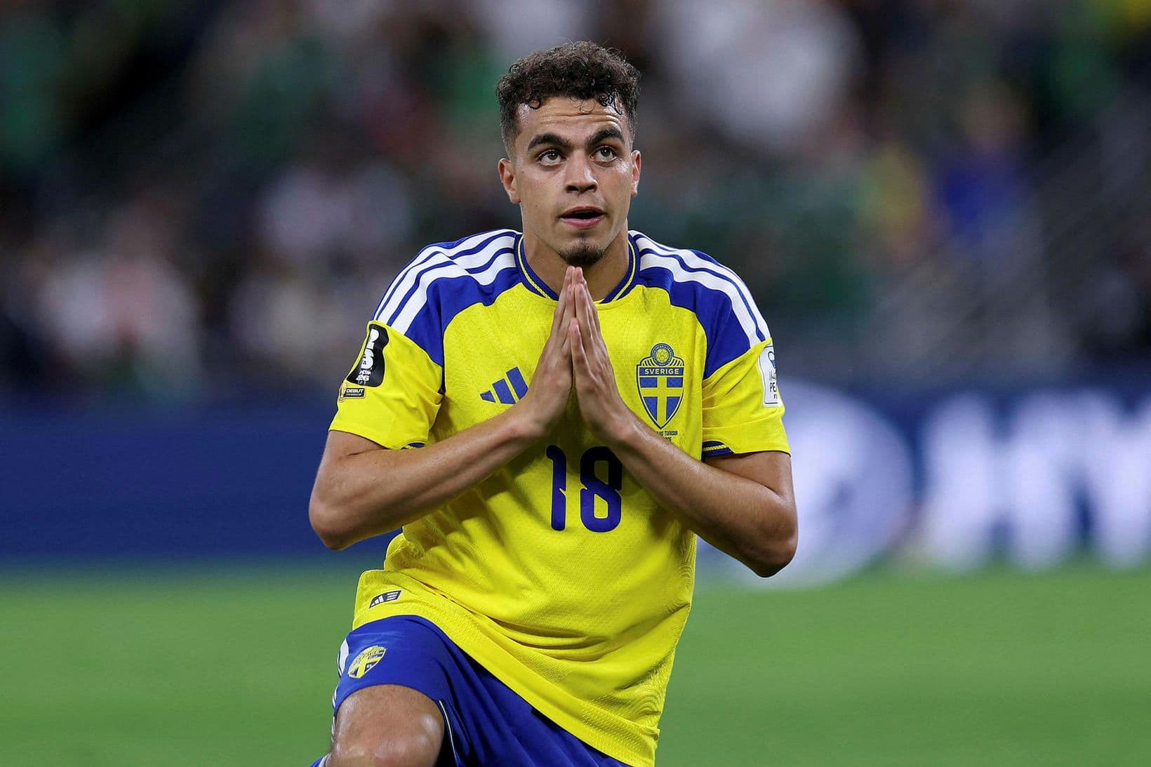 Yasin Ayari skorar tvö mörk fyrir Svíþjóð