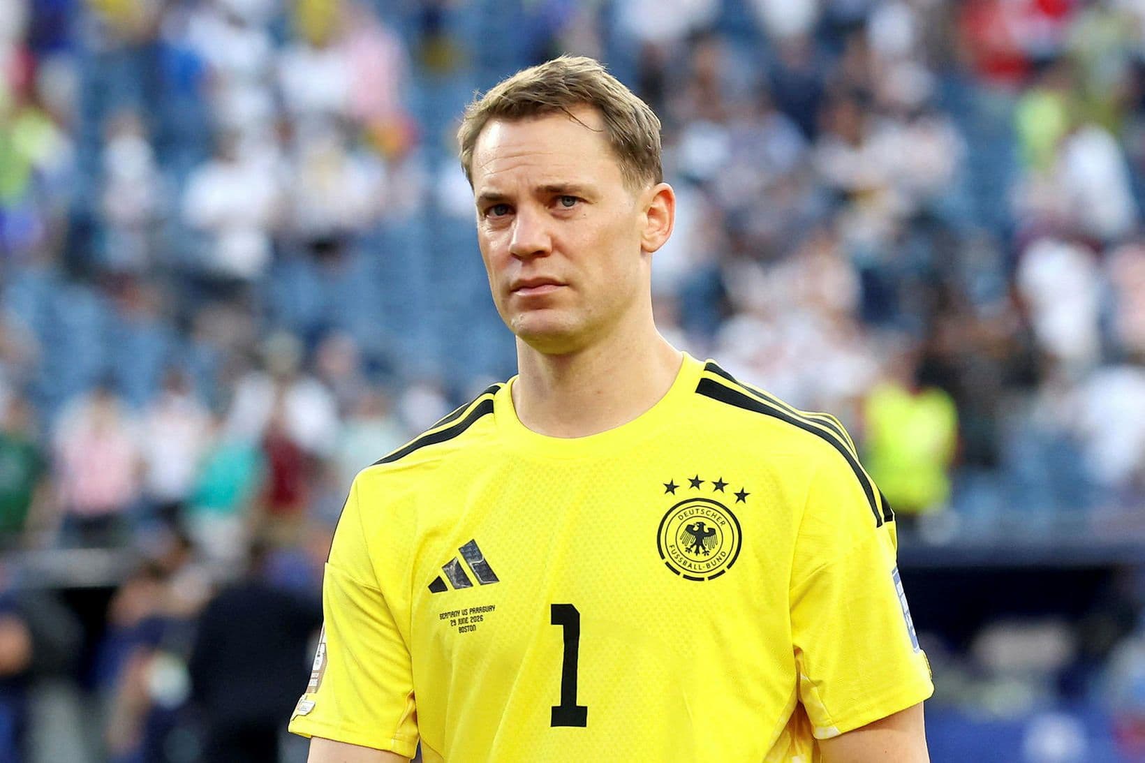 Manuel Neuer hættir í fótbolta