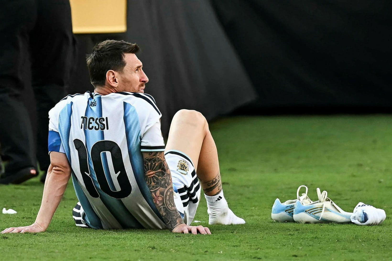 Messi íhugar framtíð sína