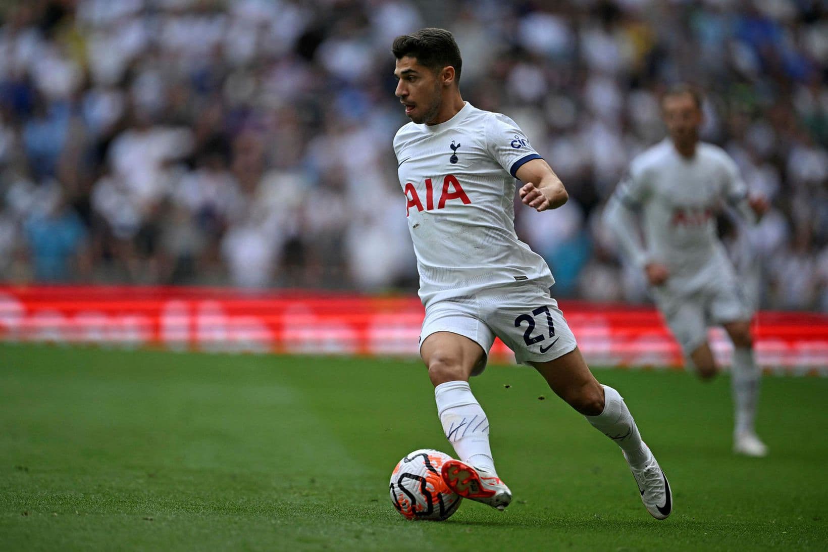 Manor Solomon fer til West Ham