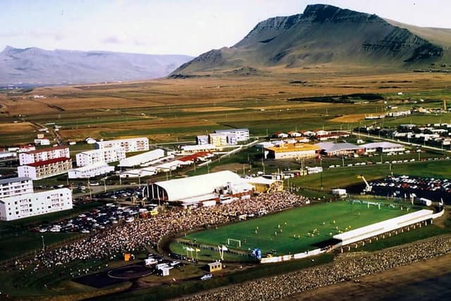 Stórleikur á Akranesi með 7.000 áhorfendum