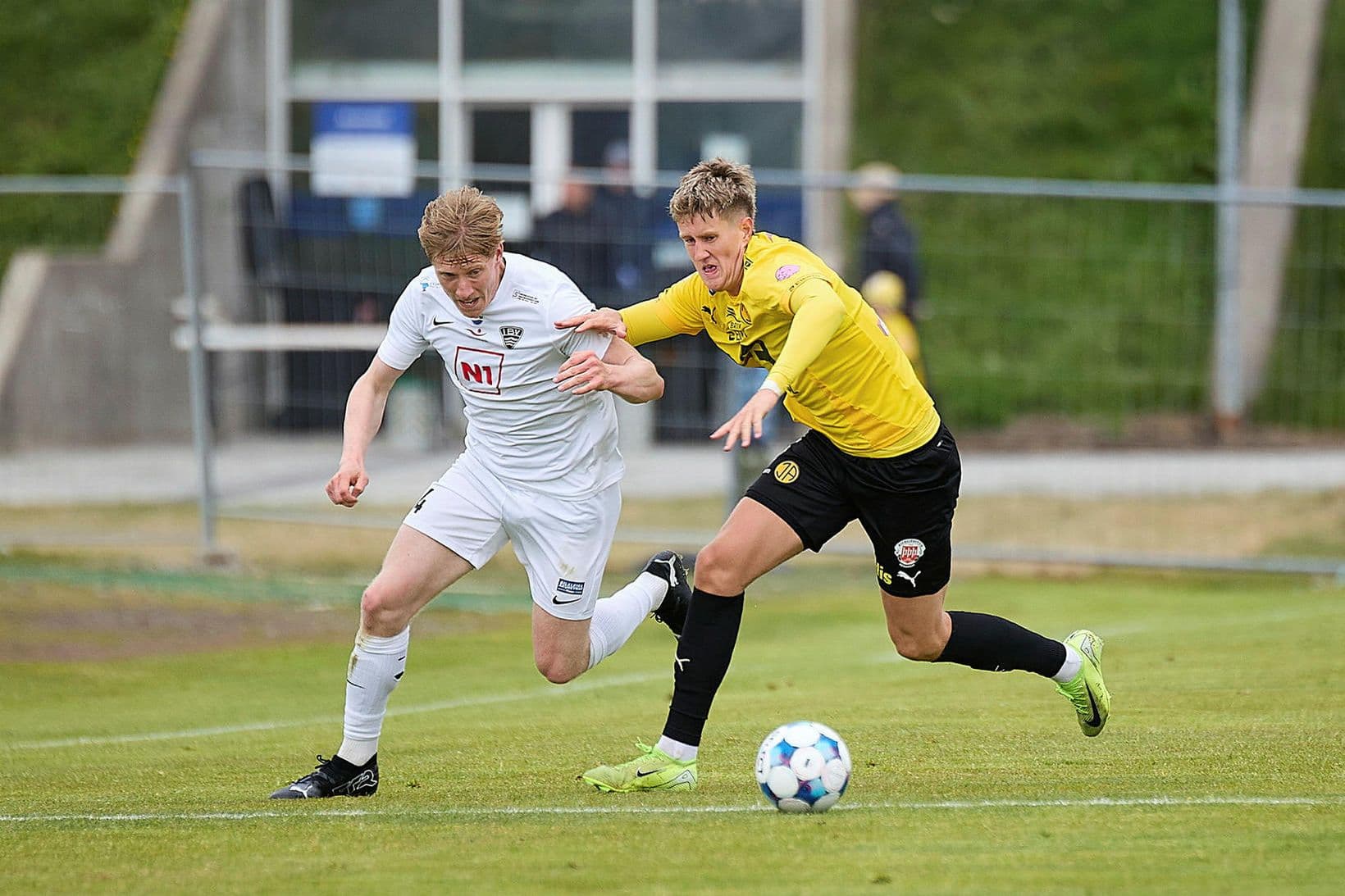 Baldvin heldur áfram með ÍA