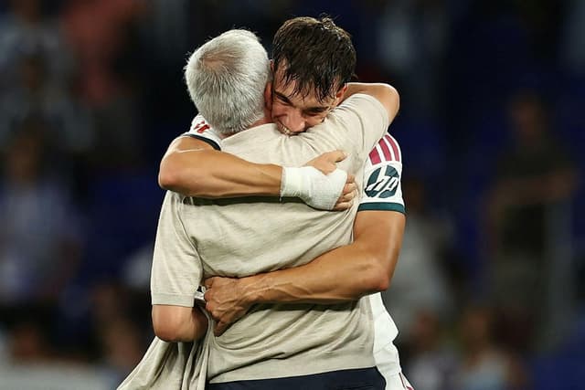 Mourinho minnir á nýju innkastregluna