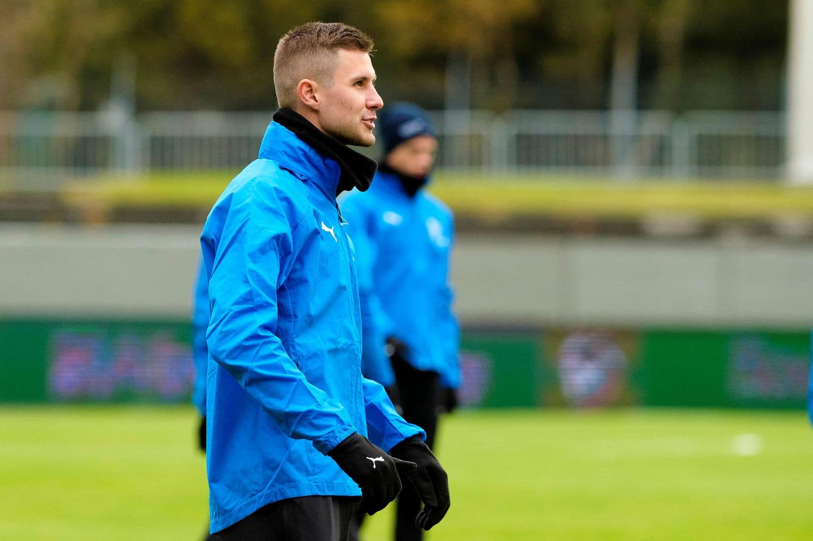 Ari Leifsson kemur aftur til Íslands
